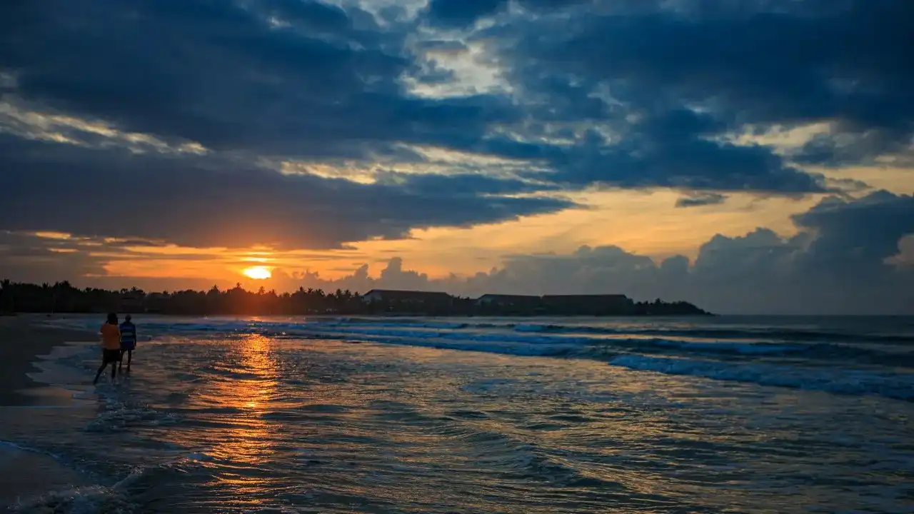 7 Reasons to Visit Pasikuda – Shallow, Calm Seas Ideal for Families